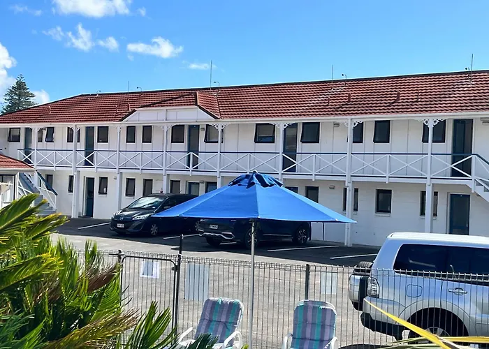 Marlin Court