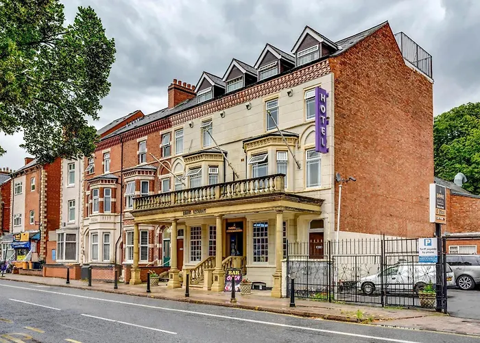 Empire Hotel