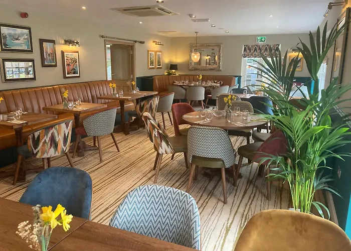 The Britannia Inn And Restaurant Par