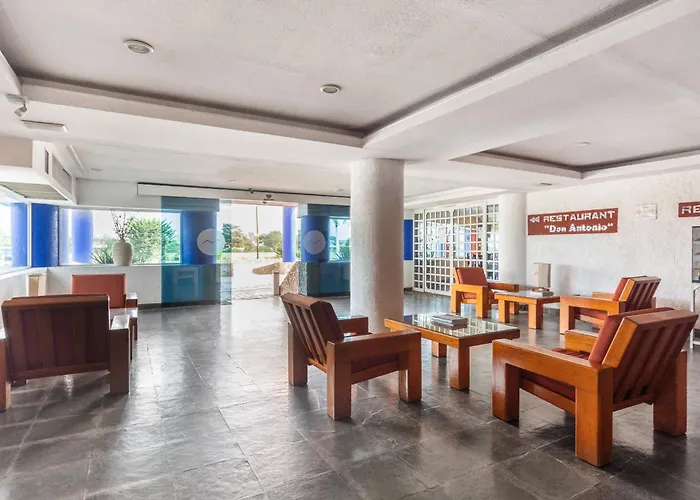 Oyo Hotel Casa Blanca