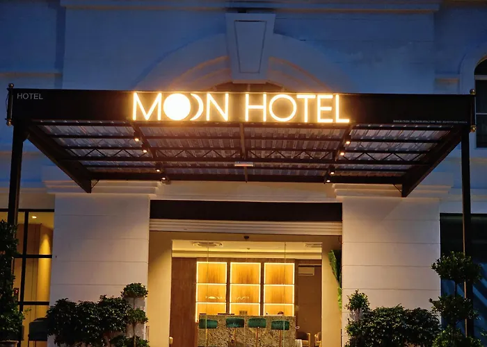 Moon Hotel