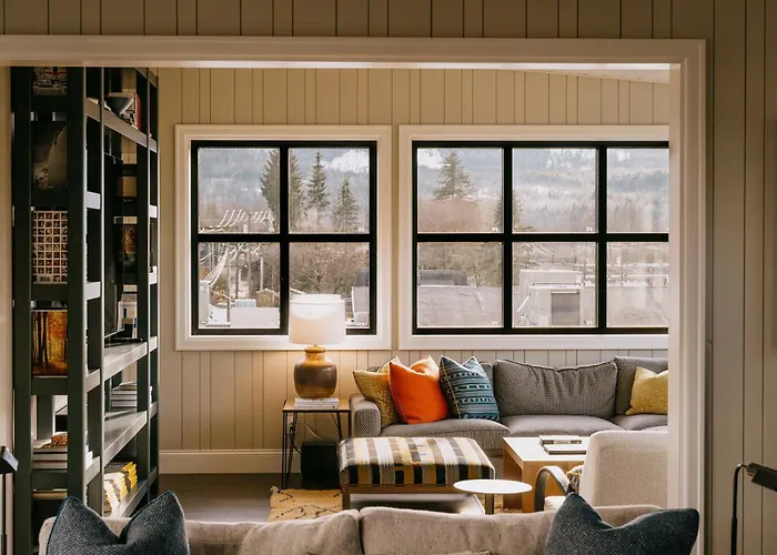 Eleven Revelstoke Lodge