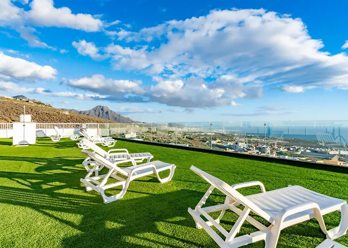 Los Menores Sea View