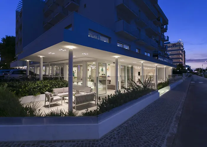 Hotel Kursaal - Fronte Mare Con Piscina