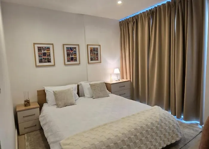 Elegant En-Suite