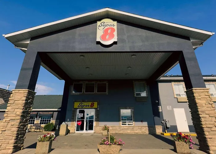 Super 8 By Wyndham Dawson Creek
