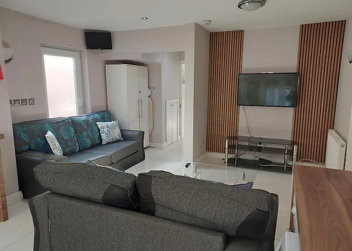 Langley Guest House Nr Pinewood Studios Slough