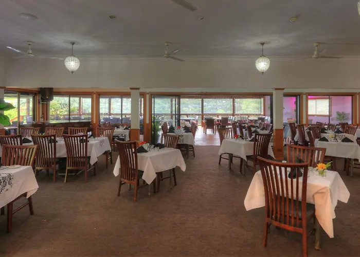 Paradise Hotel & Resort
