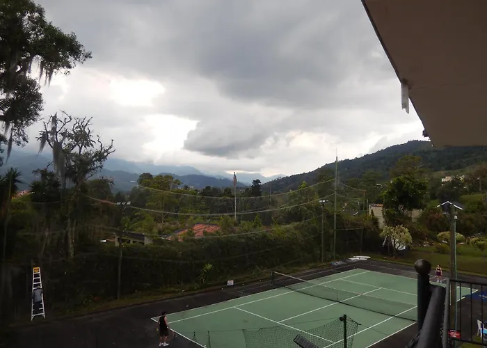 Hotel Romeral Club Campestre Medellín