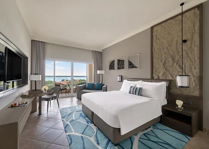 Fujairah Rotana Resort&Spa - Al Aqah Beach