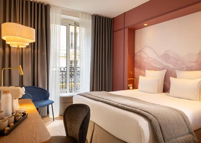 Hotel Le Cardinal Paris