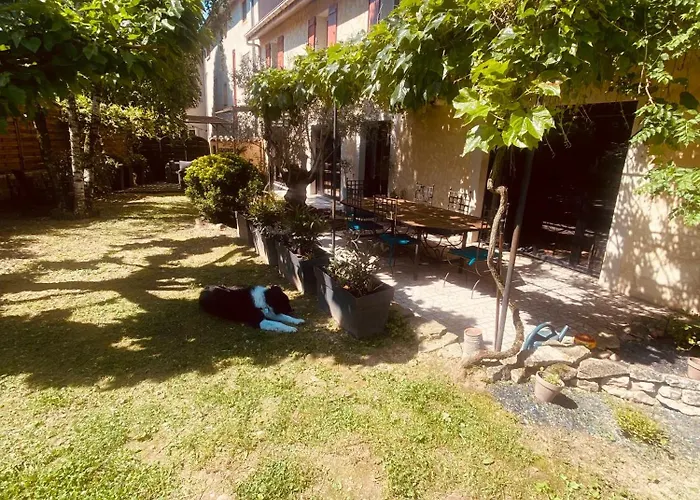 Une Ferme En Ville Chambres D'Hotes Et Table D'Hotes
