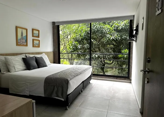 Hotel Zona Verde