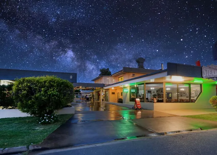 Biloela Centre Motel & Grevillea Steakhouse & Bar