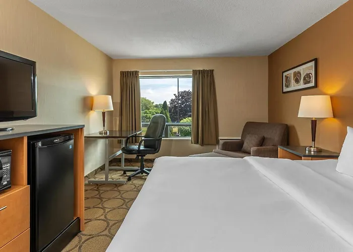 Comfort Inn West