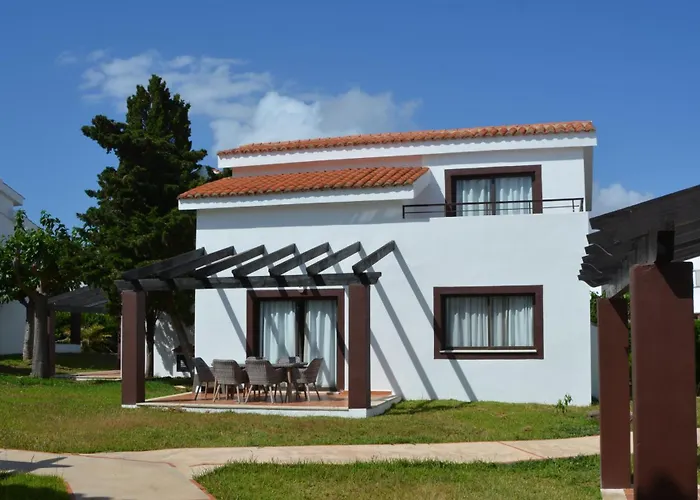 Nuramar Aparthotel Cala en Bosch