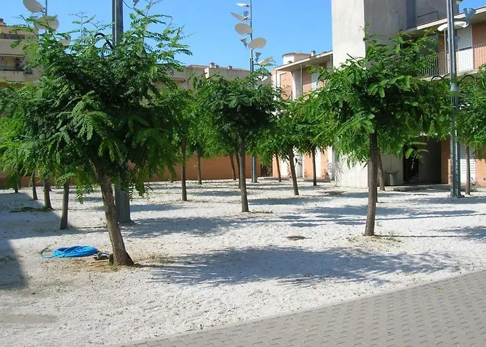 Students Only- Residencia Universitaria Alberto Jimenez