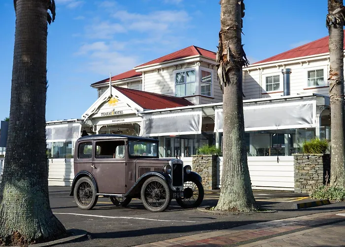 Tuakau Hotel