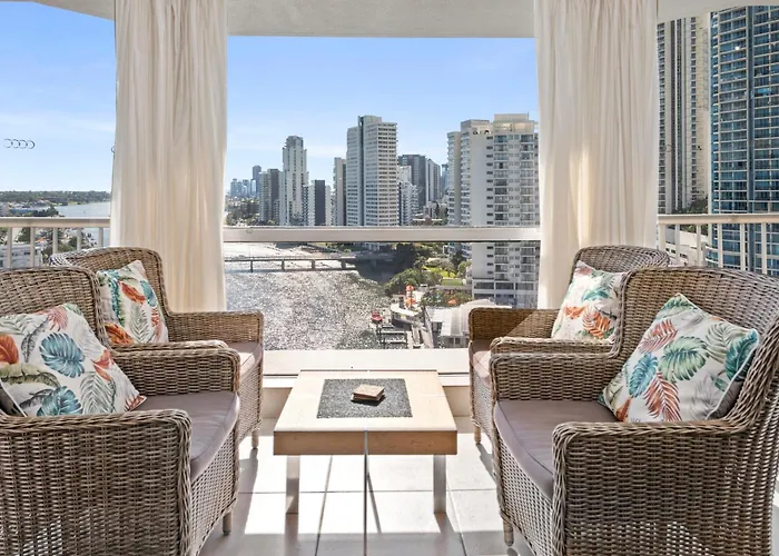 Moorings On Cavill Surfers Paradise