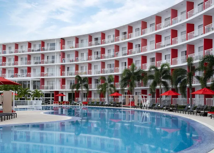Grand Decameron Cornwall Beach, A Trademark All-Inclusive Resort