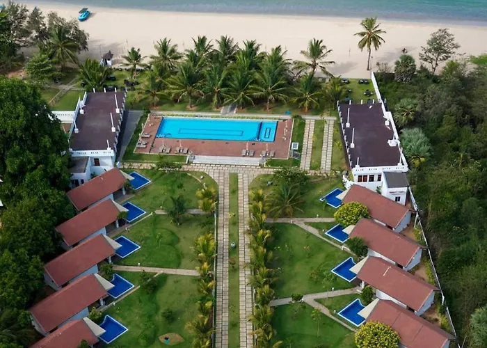 Uppuveli Beach By Dsk