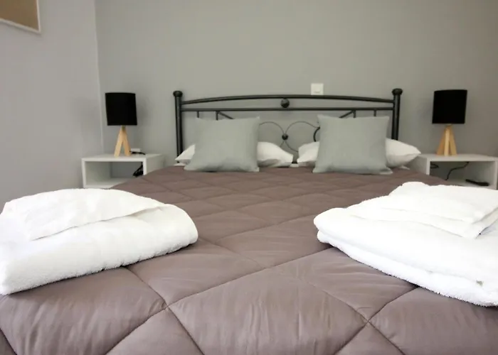 Santa Barbara Lakis Apartments Perivólion
