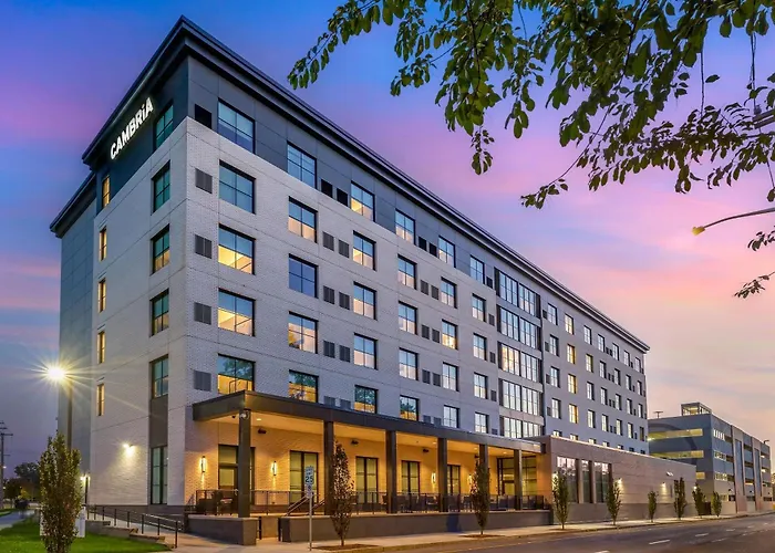 Cambria Hotel New Haven University Area