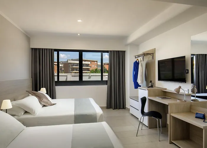 Simon Hotel Aprilia