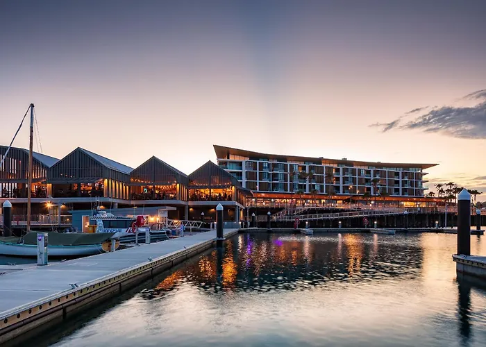 Crowne Plaza Shell Cove Marina By Ihg