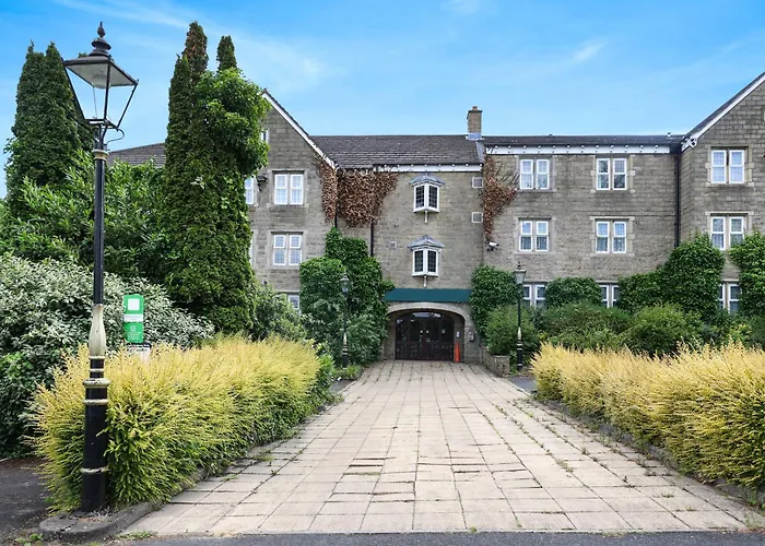 Tong Park Hotel