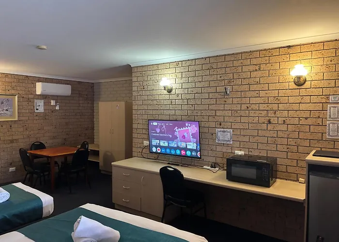Castle Motor Lodge