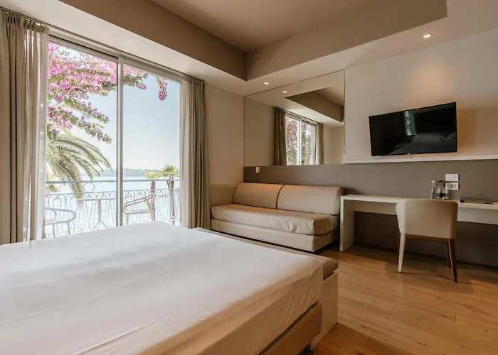 Hotel Monte Baldo e Villa Acquarone Gardone Riviera