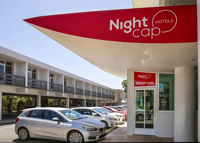 Nightcap At Watermark Glenelg