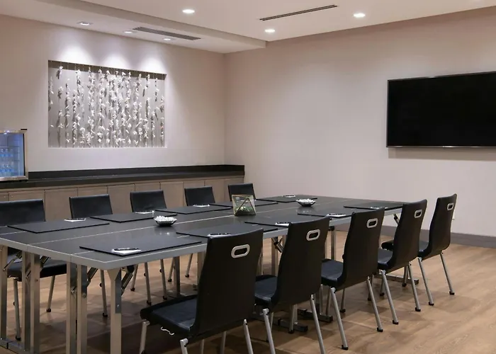 Ac Hotel By Marriott Seattle Bellevue/Downtown