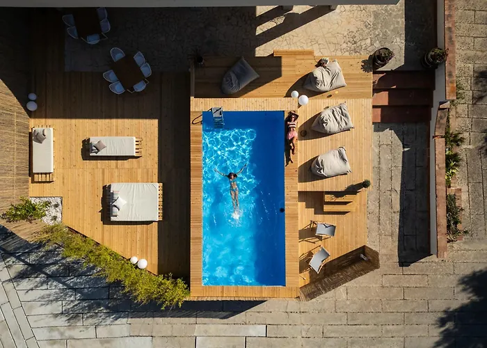 The Place World - Yoga, Wind & Water