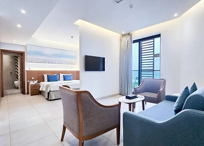 Hotel Wyndham Garden Ajman Corniche