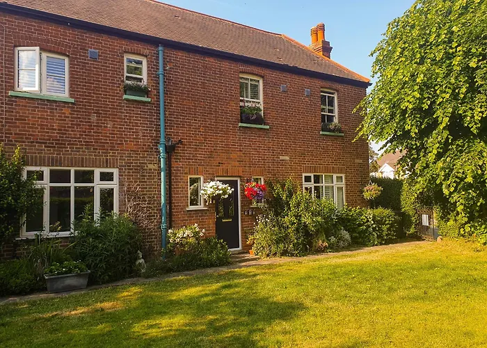 The Lodge Stanwell