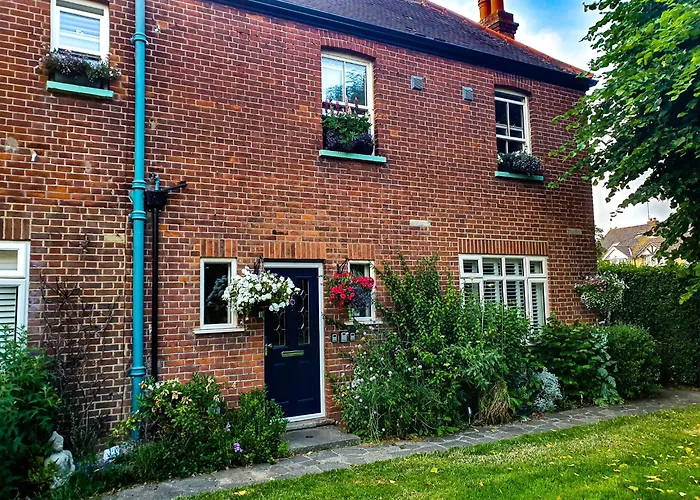 The Lodge Stanwell