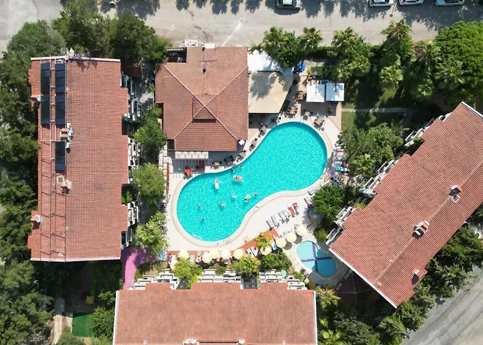 Lemas Suite Hotel Side