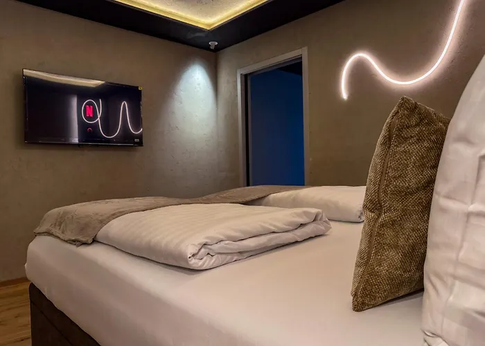 Hotel Zum Senner Zillertal - Adults only Schlitters