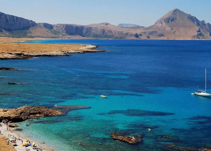Bed and Breakfast Brezza Salina Torre Nubia