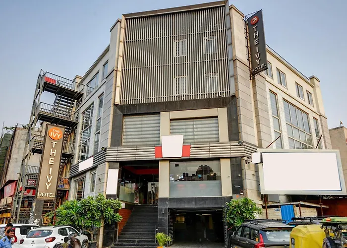 Ivy Grand - 5 Minutes From Connaught Place And Railway Station With Free Secured Parking