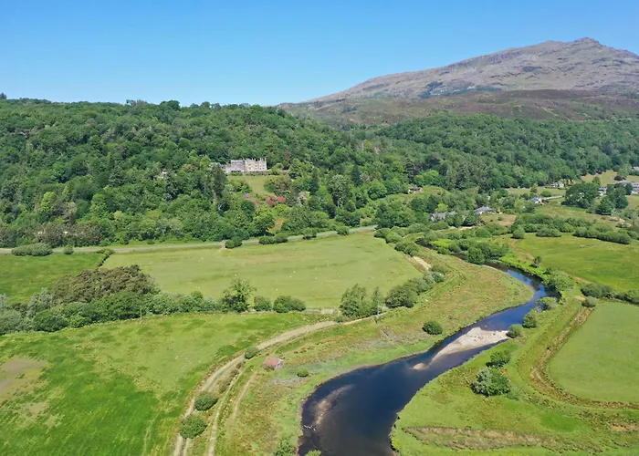 Grapes Hotel, Bar & Restaurant Snowdonia Nr Zip World Blaenau Ffestiniog