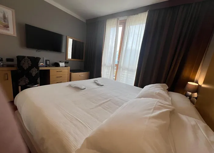 Savoia Mountain Il Resort Nel Bosco