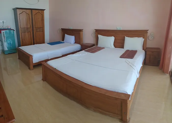 Paradise Beach Resort & Diving School