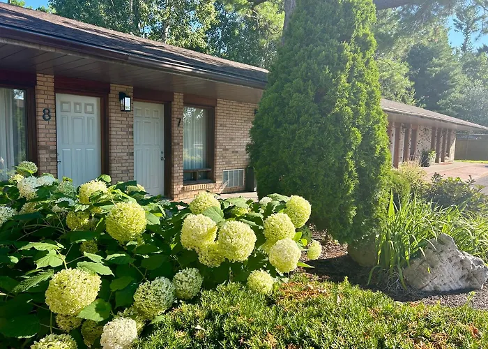 Rideau Heights Inn