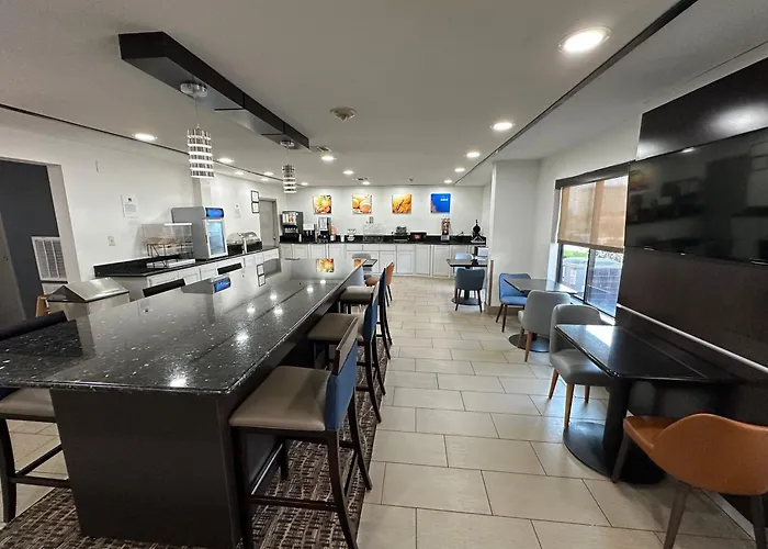 Comfort Inn Dallas Park Central