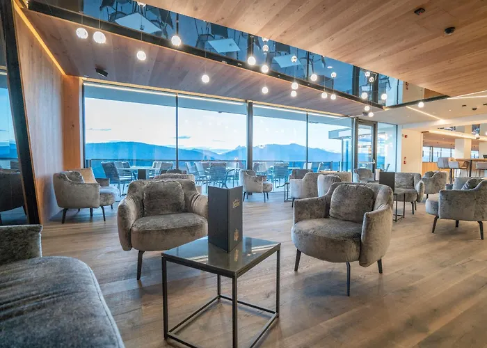 Hotel Purvita - Ski In Ski Out - Infinity Pool Meransen