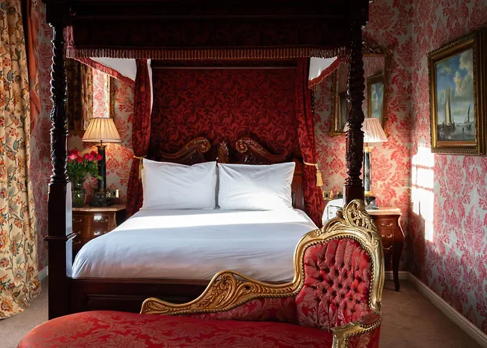 Melville Castle Hotel