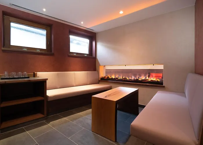 Aparthotel Dorfplatzl Garni Apartments & B&B Tux
